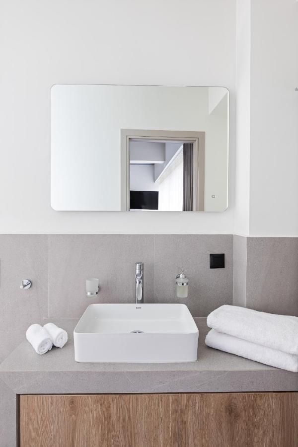 Airio Athens Suites Ngoại thất bức ảnh