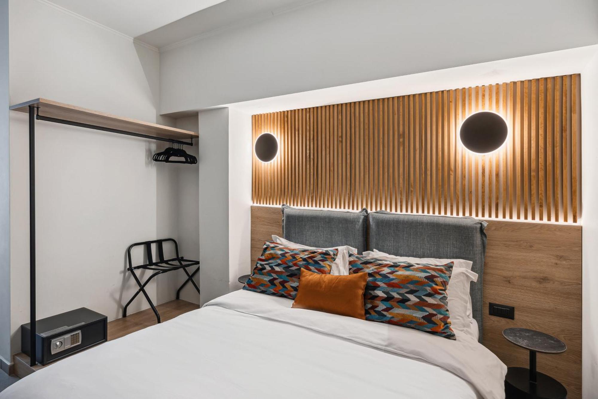 Airio Athens Suites Ngoại thất bức ảnh